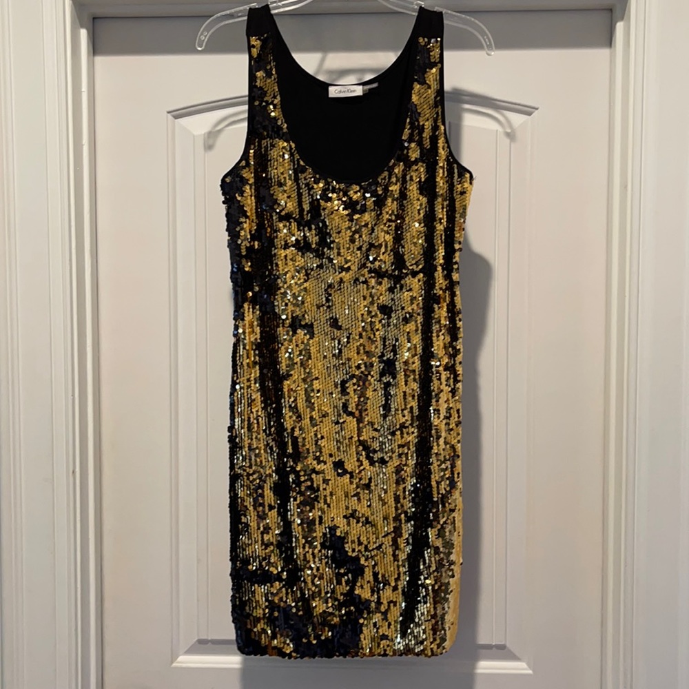 STUNNING Calvin Klein Sequin Dress size 12! Black and gold sequins. 🖤💛🖤